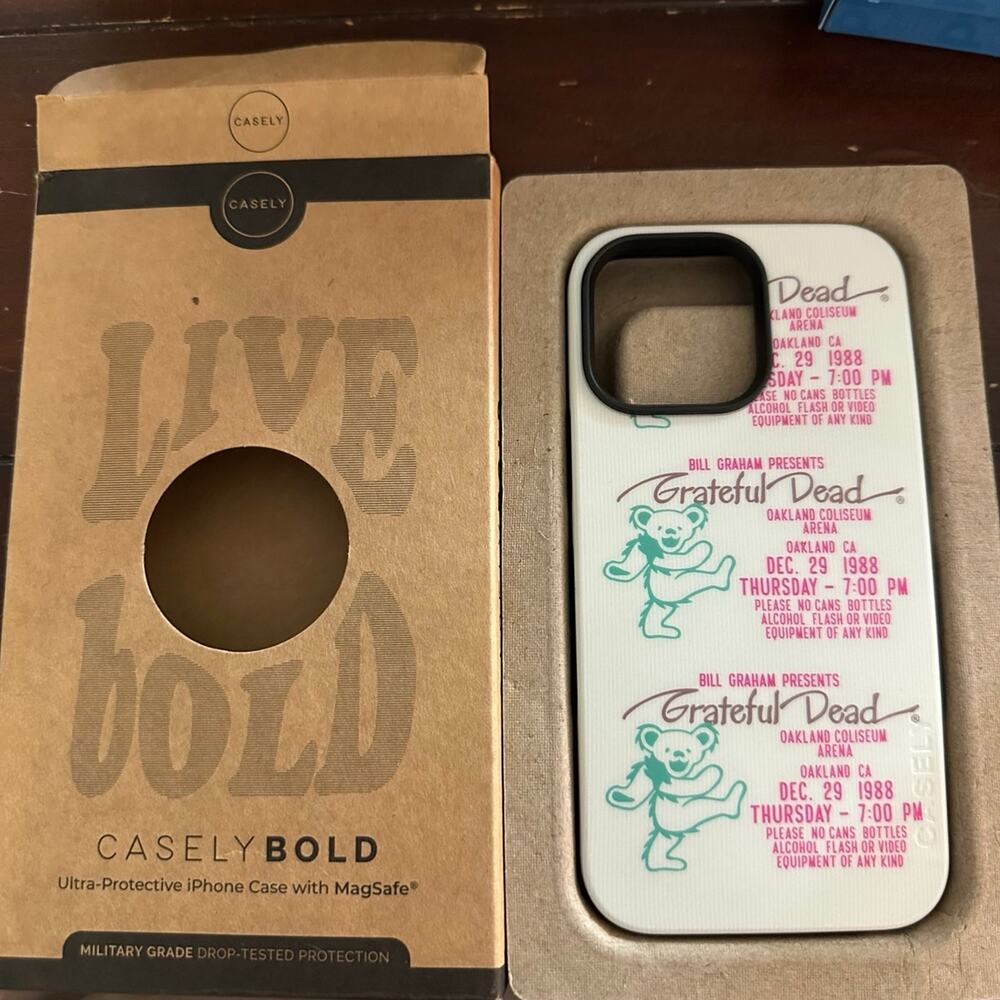 Casley iPhone 14 Promax Grateful Dead cover